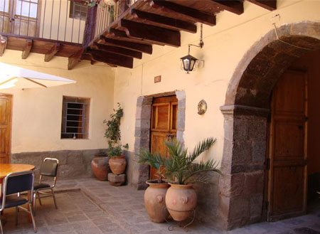 Hostel Qorichaska