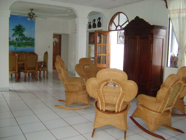 DOLPHIN GUEST HOUSE