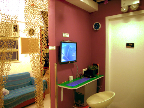 YES INN HOSTEL