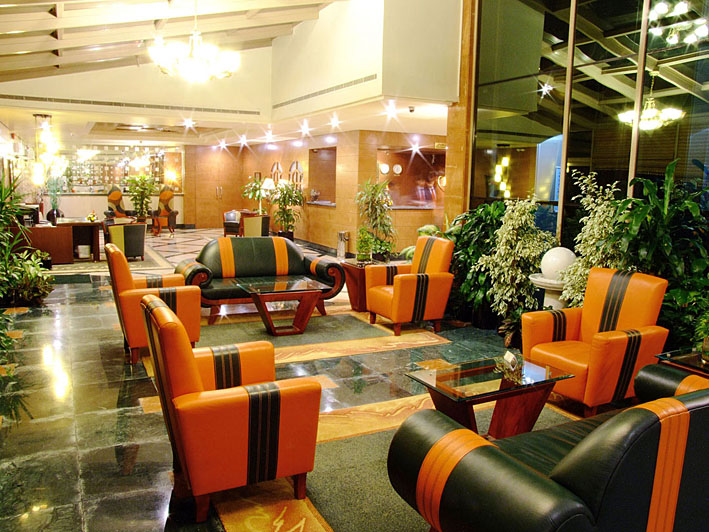 OASIS COURT HOTEL APARTMENTS