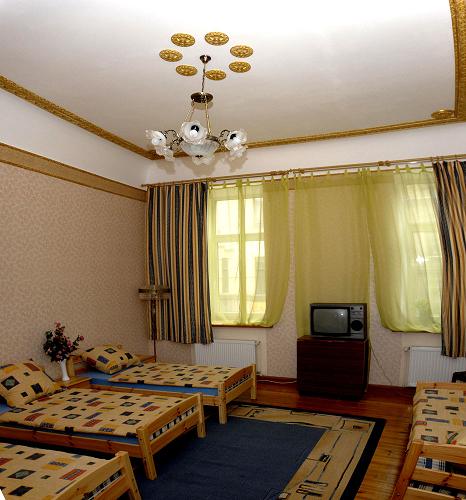 HOTEL DAMA