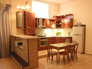 TAKi Hostel