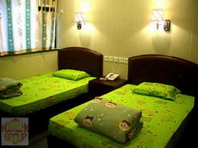 TSIM SHA TSUNI HOSTEL