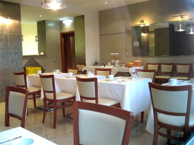 ARENA HOTEL