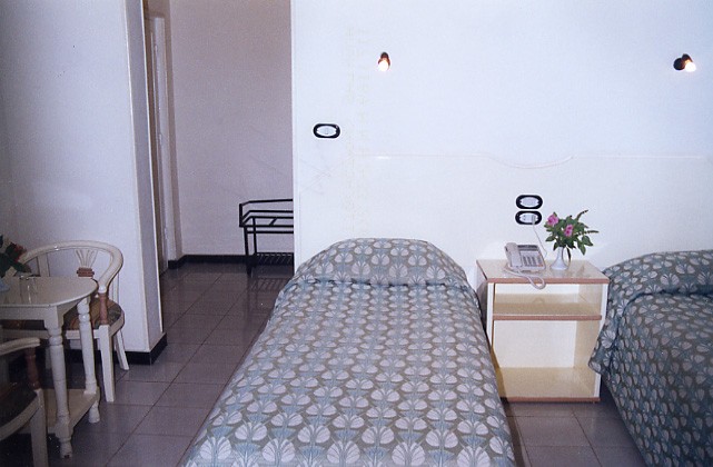 LITTLE GARDEN HOTEL