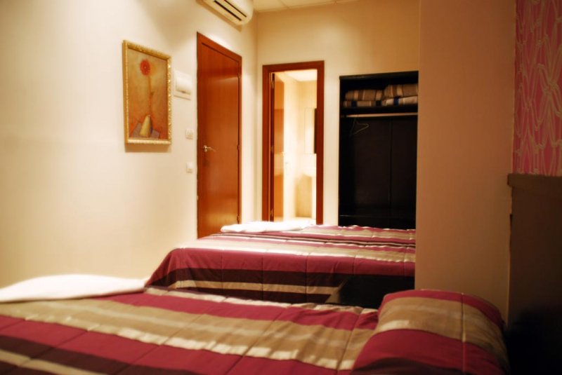 SUN AND MOON HOSTEL