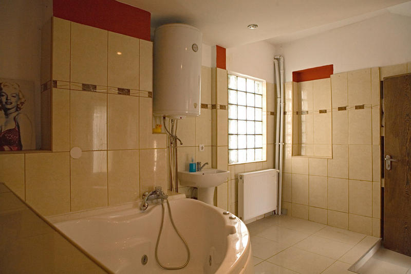 Wonderland Hostel