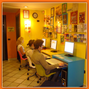 HOSTEL BELLA CAPRI