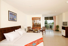 KARON LIVING ROOM