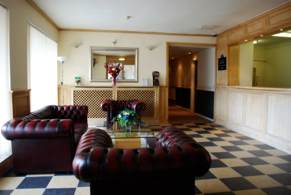 SKY PLAZA HOTEL CARDIFF AIRPORT