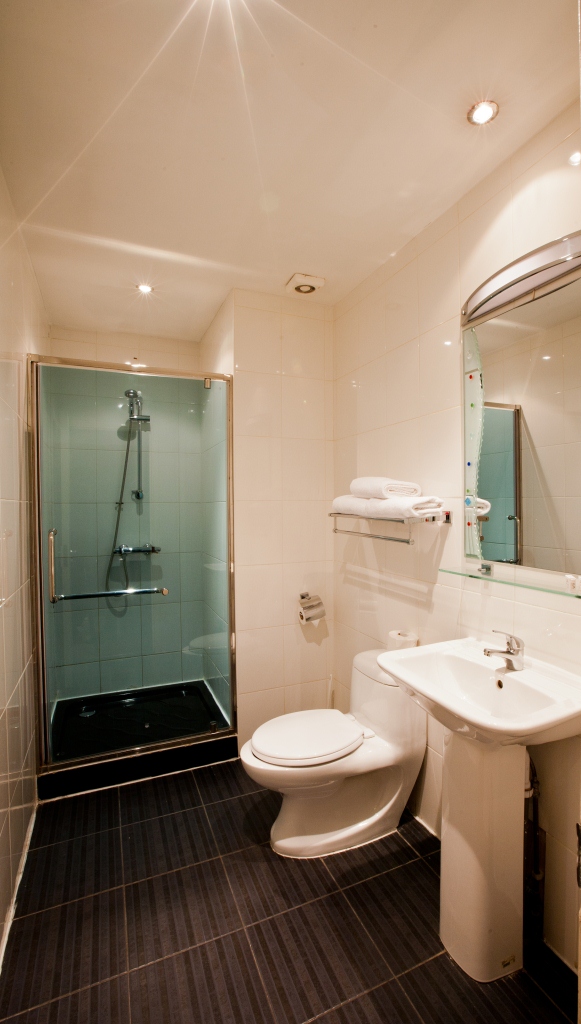 Rossmore Hotel